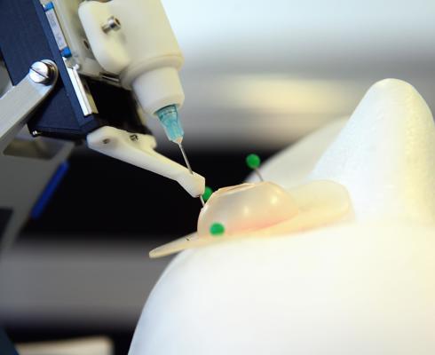 Preceyes-develops-surgical-robots-for-eye-surgeons_Brabant-Brand-Box.jpg